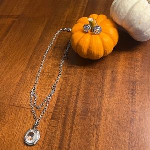 Necklace and ear rings